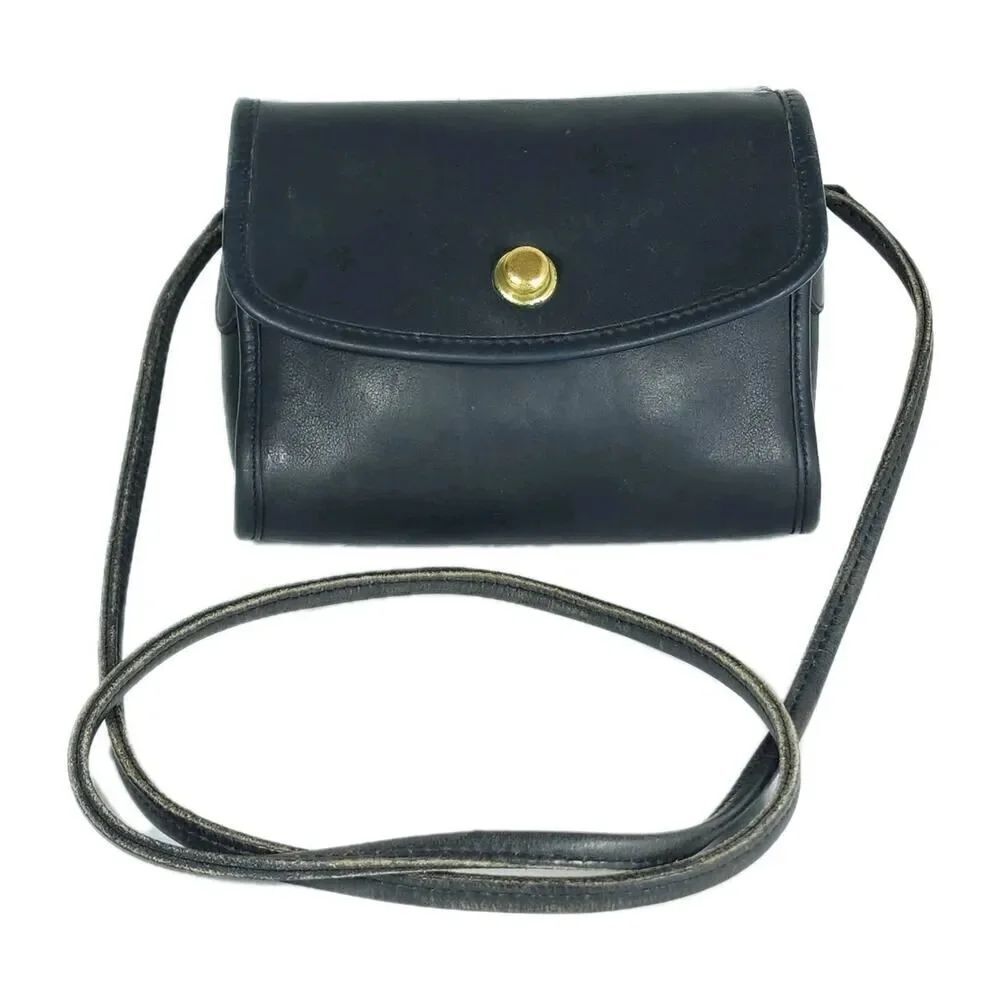 Coach Vintage Christie 9892 Black Leather Small Purse Shoulder Crossbody Bag